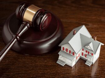 Ministro Barroso estende até 30 de junho decisão que suspendeu despejos e desocupações