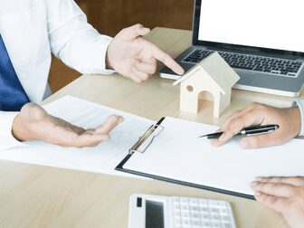 Distribuição dinâmica do ônus da prova permite afastar presunção de que proprietário fez benfeitorias no imóvel