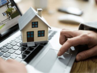 Imóvel de empresa usado como moradia de sócio e dado em caução de locação comercial é impenhorável