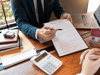 Página de Repetitivos e IACs inclui tese sobre contrato de compra e venda de imóvel com garantia de alienação fiduciária registrado em cartório